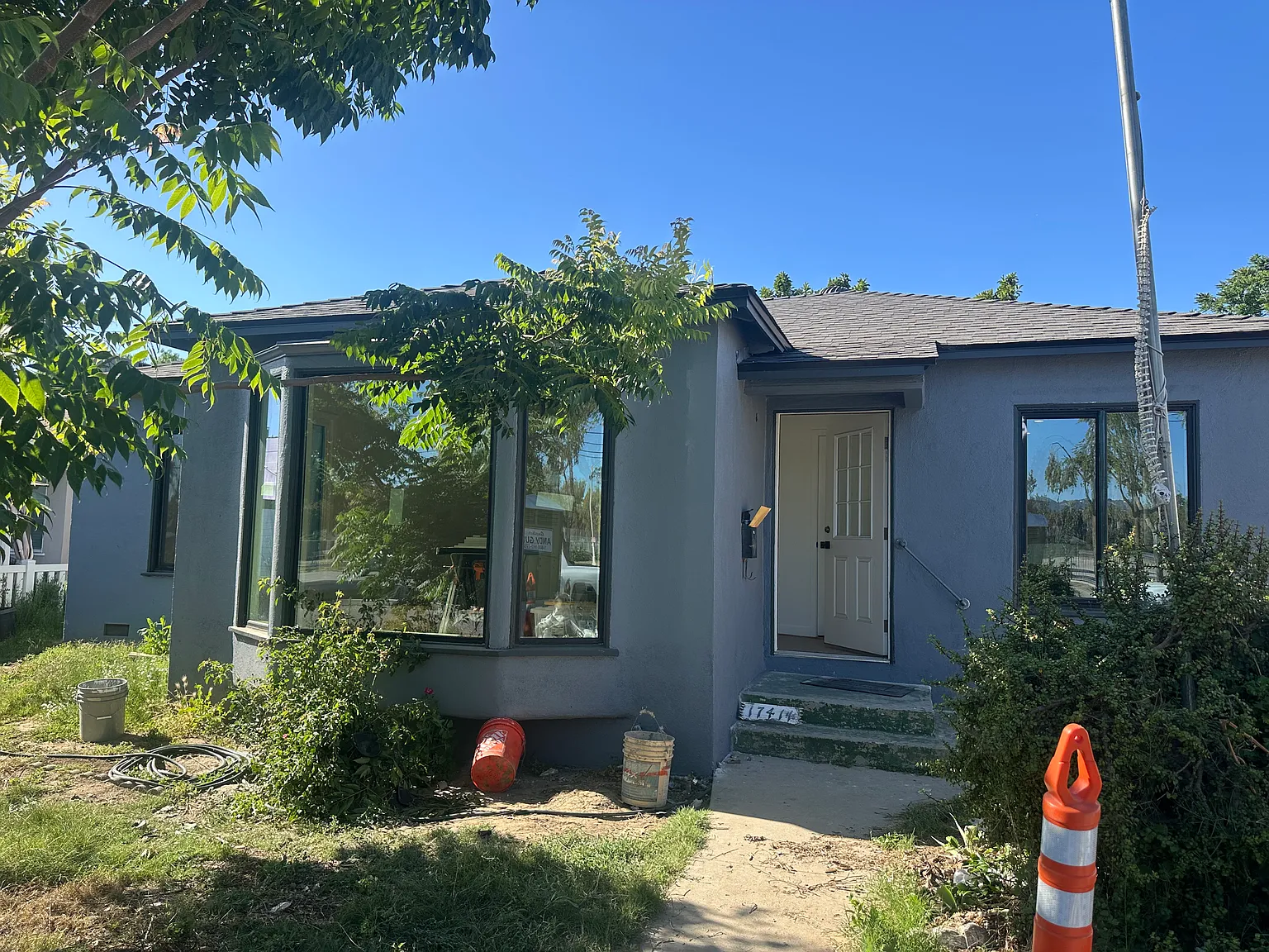 3 bed, 1300 sqft, $3,699 — Photo 1