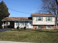 8203 Gleaves Ct photo 1