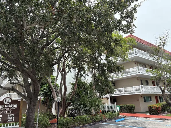 3571 Inverrary Drive #209, Lauderhill, FL 33319