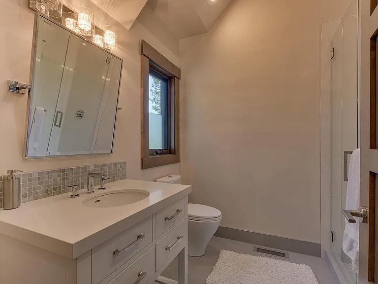 10562 Glenbrook Ct — Photo 21