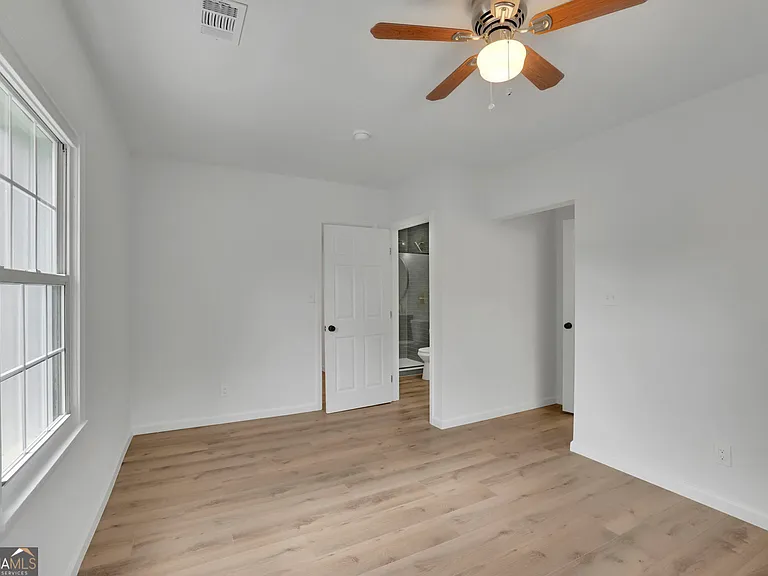 808 S Park Dr SE — Photo 16