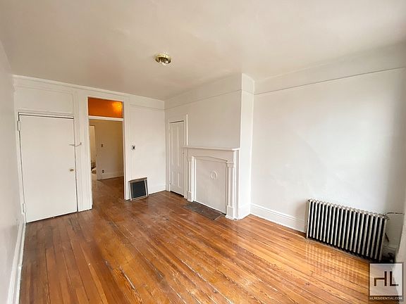 2nd image of 80 Eagle St