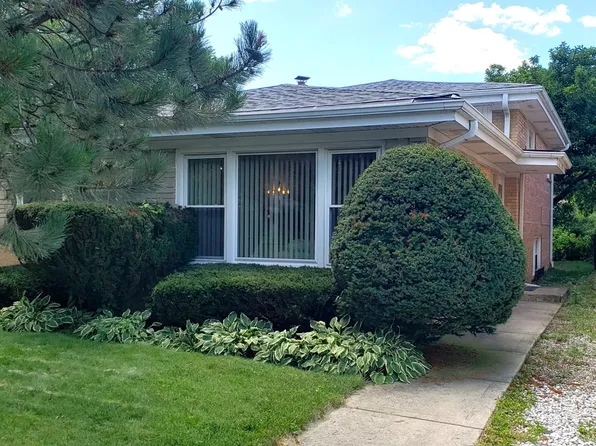 8536 Crawford Ave, Skokie, IL 60076