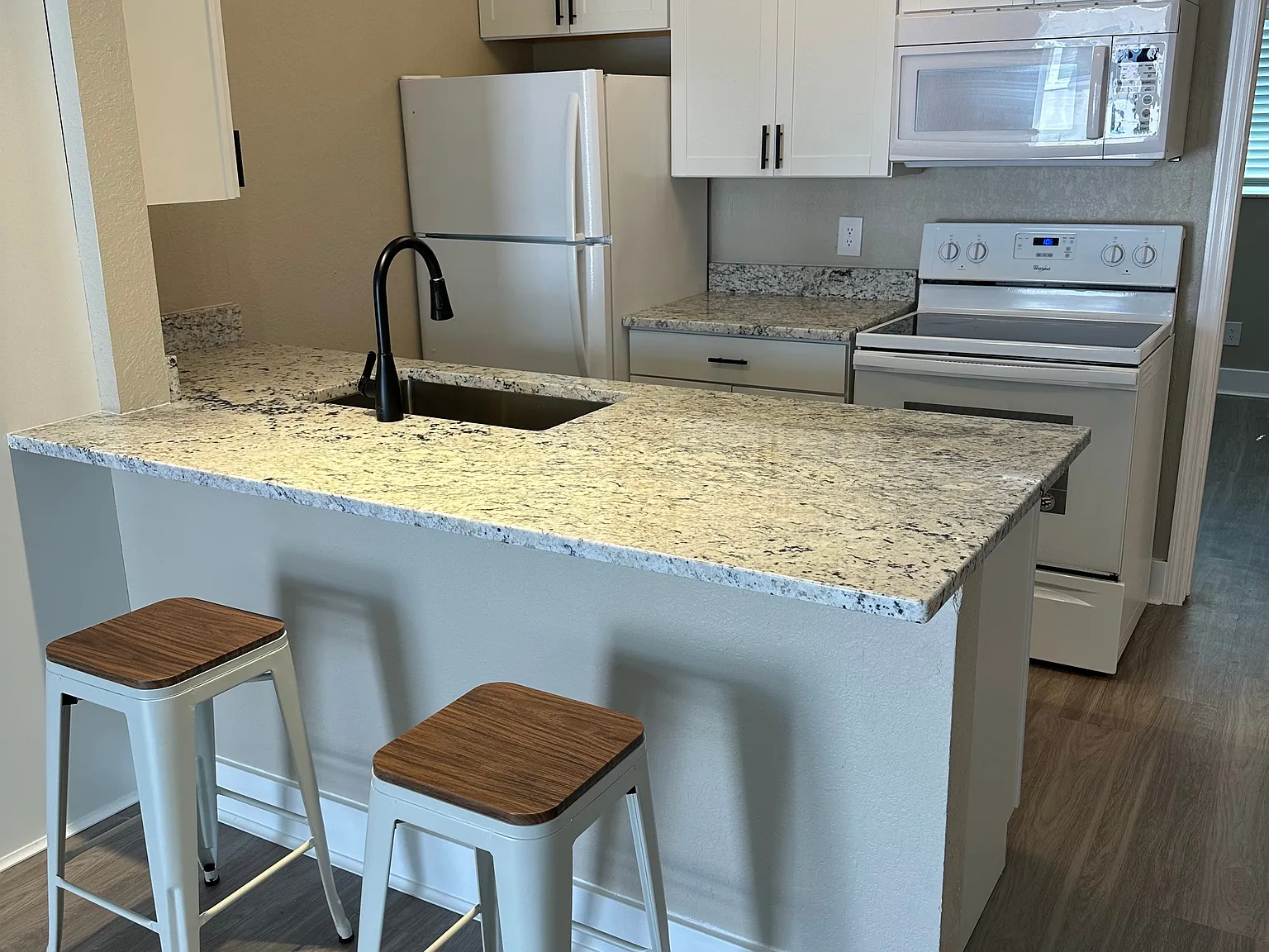 1462 Hamlet Avenue Unit #5 — Photo 3