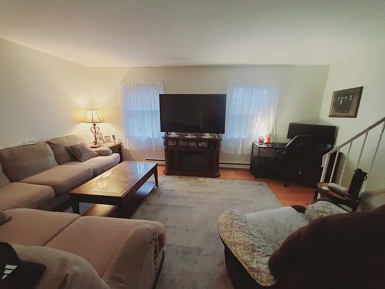 313 Flax Hill Rd #A — Photo 3