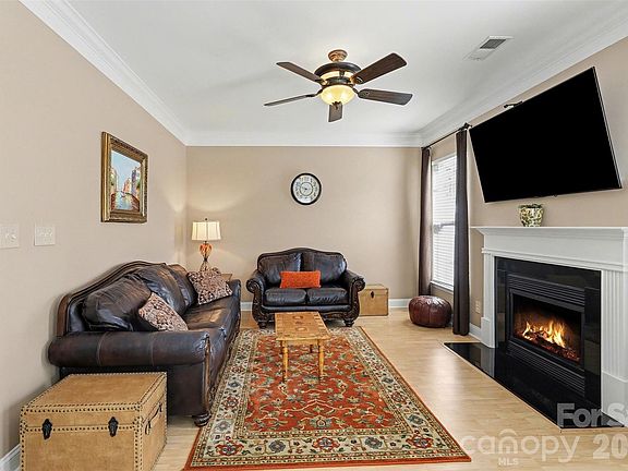 3rd image of 13556 Aldenbrook Dr