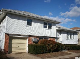 15 Curley St, Long Beach, NY 11561
