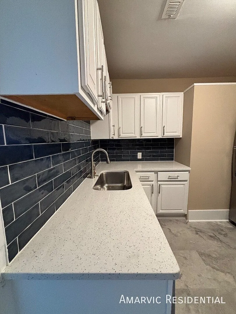 3 bed, $1,395 — Photo 3