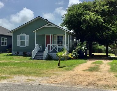115 Live Oak Dr, Rockport, TX, 78382