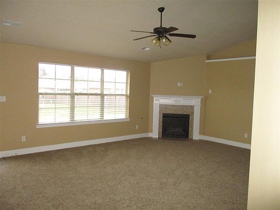 3rd image of 7732 Walnut Glen Dr