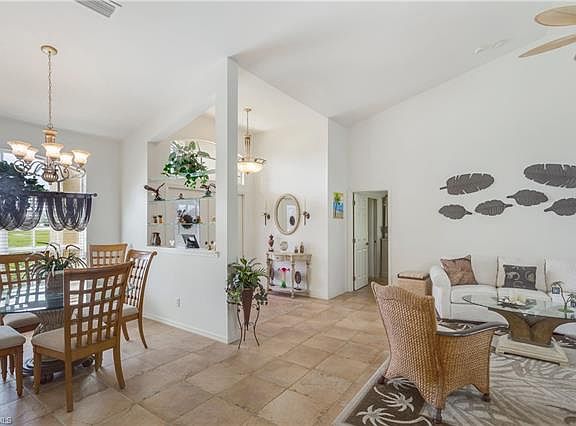 5th image of 4425 SW 18th Pl