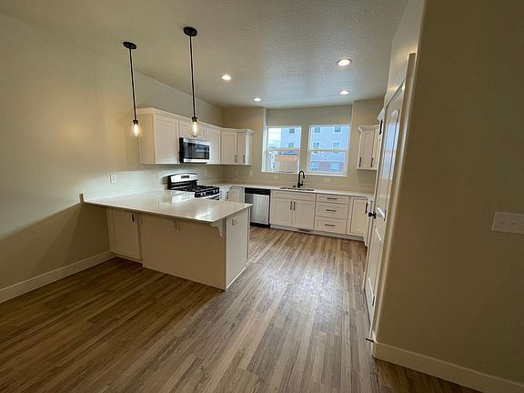 5th image of 4202 W Hardman Way