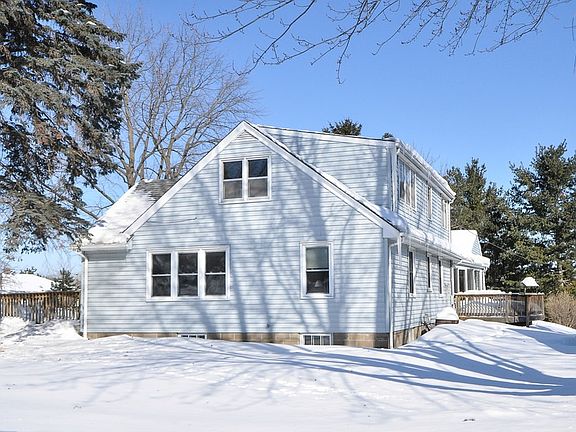 2nd image of 2852 Lakeview Ave