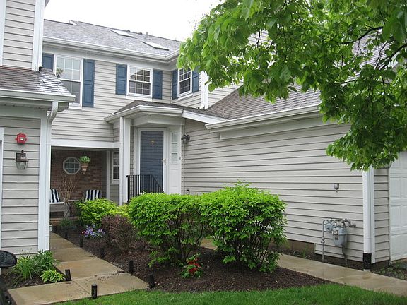 2nd image of 1089 Kingston Ct