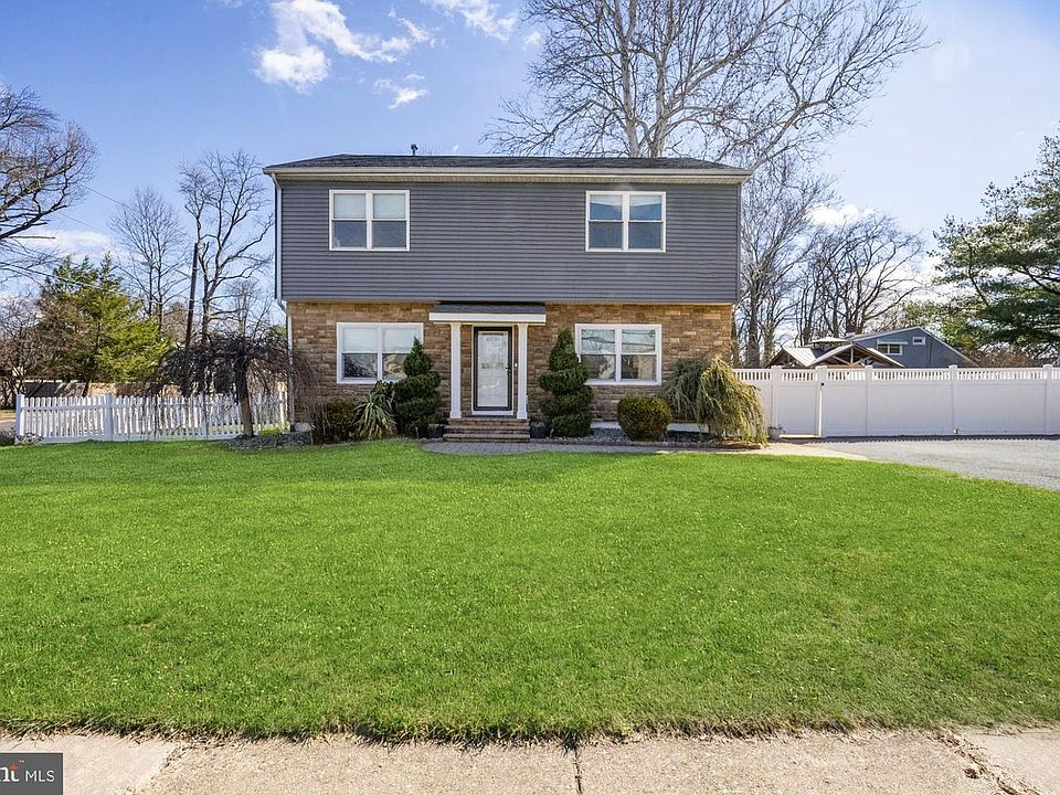 1st image of 244 Manor Blvd