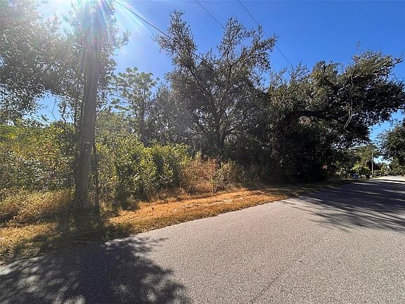 2nd image of 11119 Bessie Dix Rd