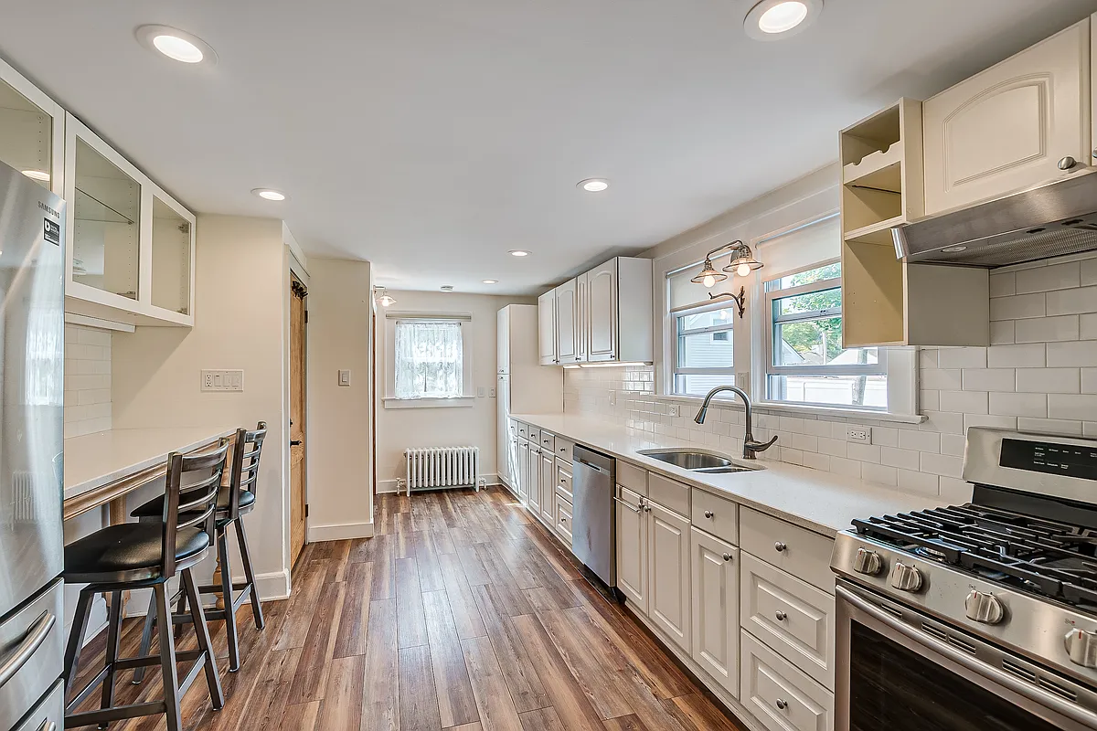 Building Photo - 351 Springfield Ave #1