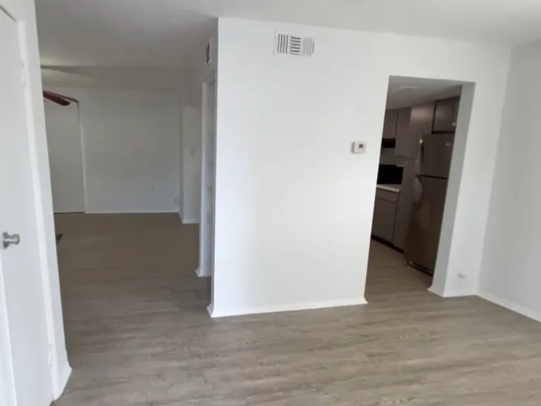 3982 Crayrich Cir #3982 — Photo 7