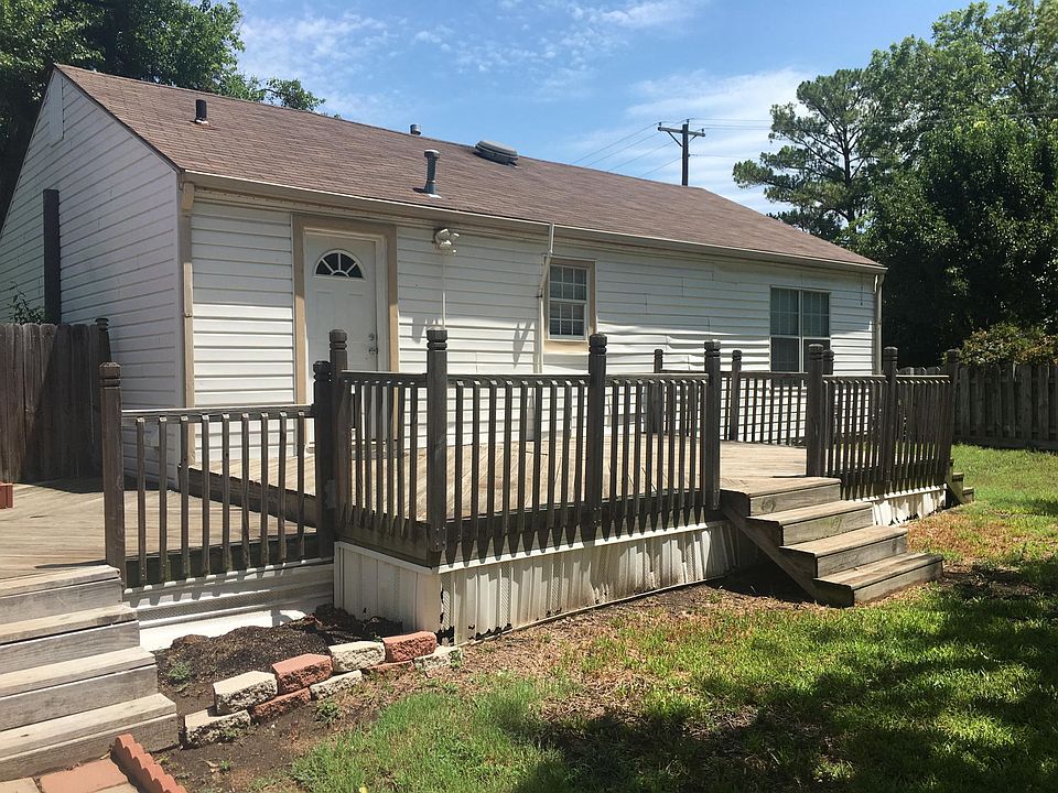 2nd image of 6102 Live Oak St