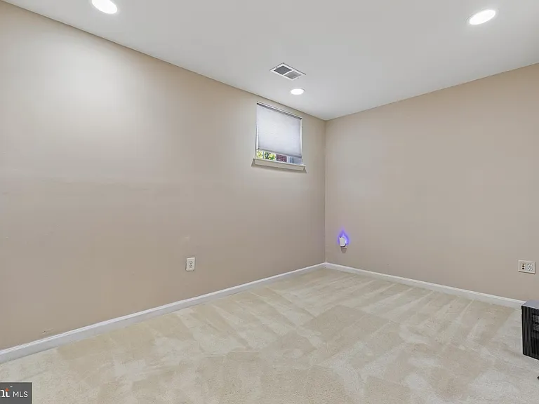 126 Cameron Station Blvd — Photo 21