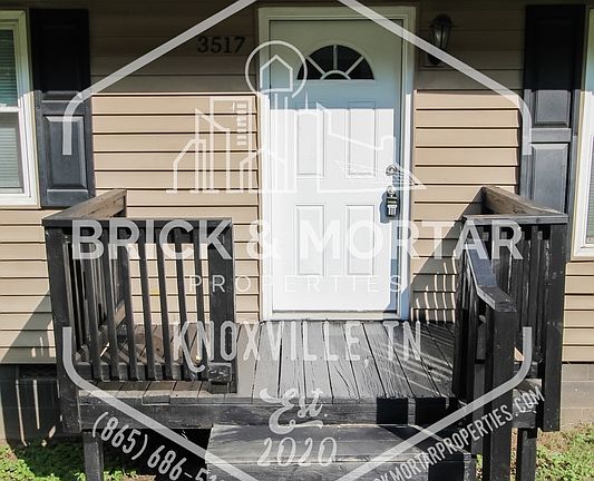 3rd image of 3517 Selma Ave