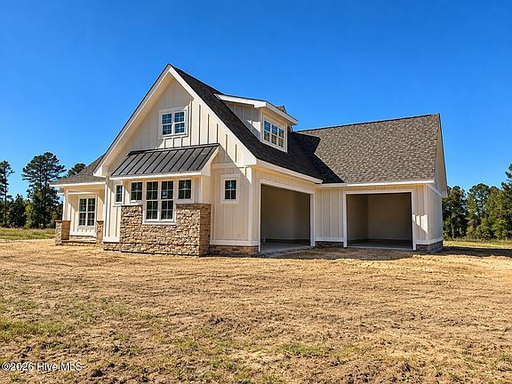 2nd image of 1105 Harnett Road