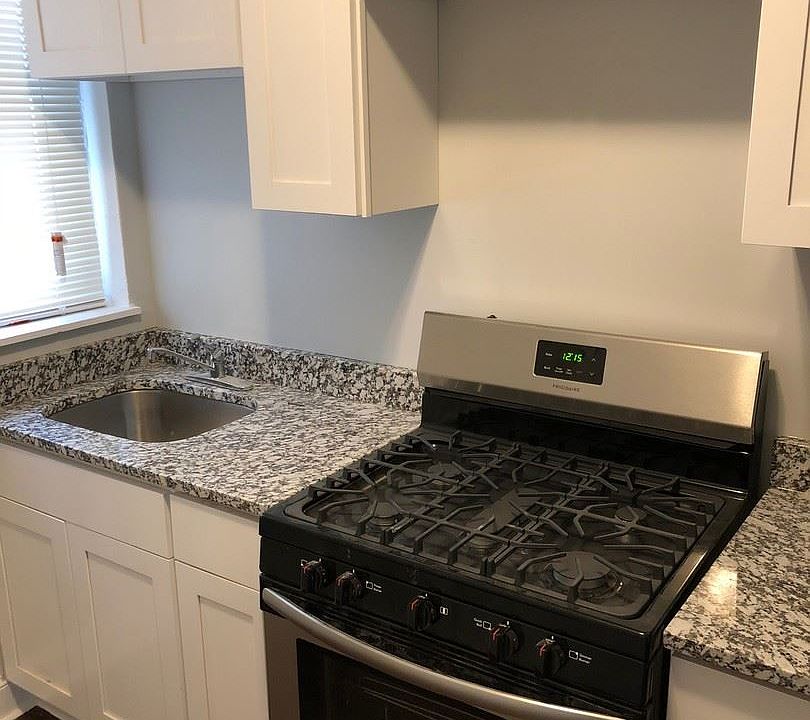 2nd image of 7816 S Cornell Ave #1N
