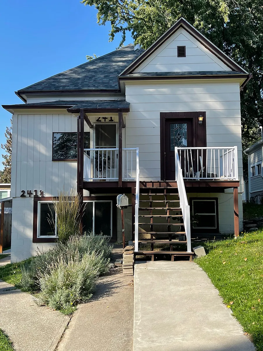 Building Photo - 241 N Lieuallen St #1/2