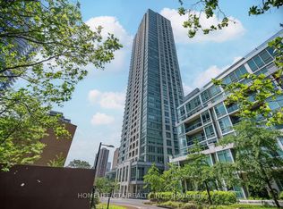 120 Homewood Ave #520, Toronto, ON M4Y 2J3
