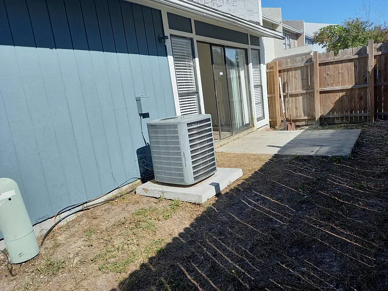 2927 Kelly Ridge Ln — Photo 3