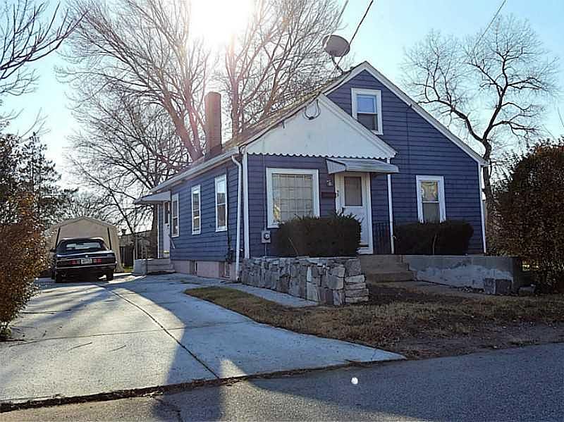 1st image of 33 Saratoga Ave