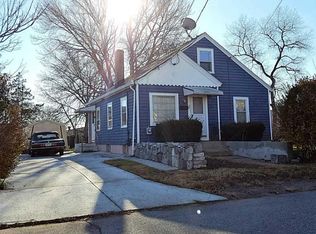 33 Saratoga Ave, Pawtucket, RI 02861