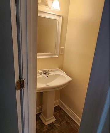 4th image of 3729-31 Bunkerhill Dr