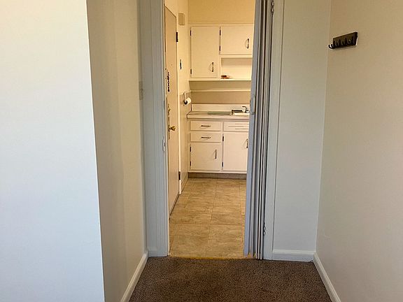 5th image of 132 Park Ave APT 3