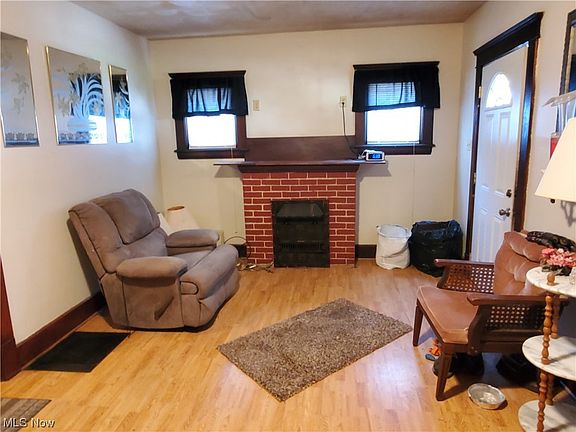 3rd image of 5841 Washington Ave