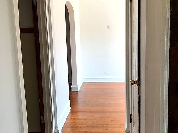 3rd image of 5411 N Campbell Ave #3B