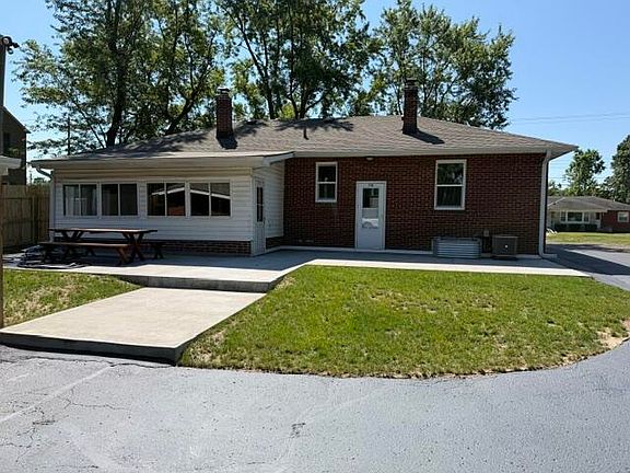 3rd image of 708 Upton Ave
