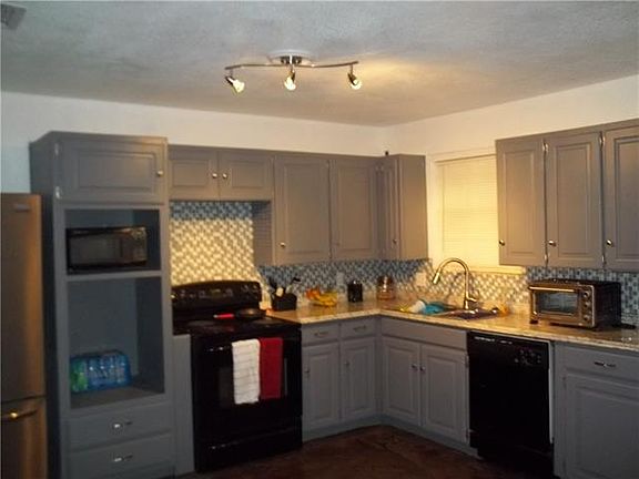 4th image of 7521 N Richland Blvd