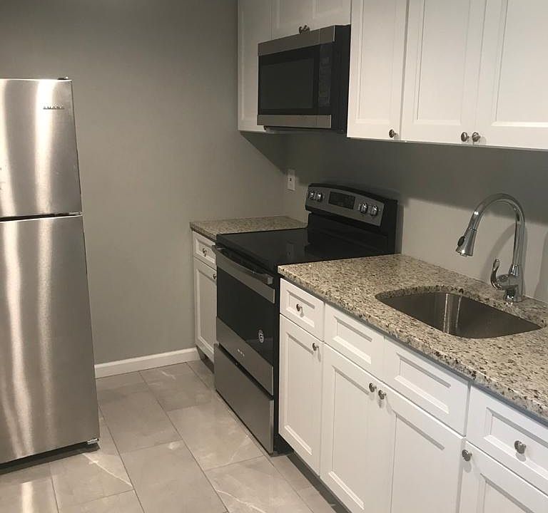 1st image of 132 Wayne St #2