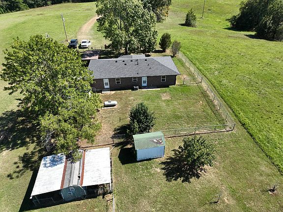 4th image of 2139 E 2070th Rd