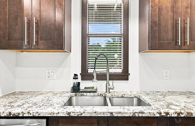 2480 SE Garden Ter #507 — Photo 7