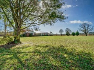 533 Wards Rd, Rose Hill, NC 28458