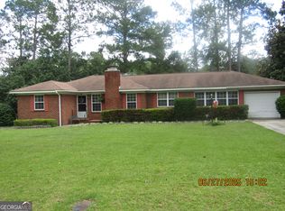 214 N Edgewood Dr, Statesboro, GA 30458