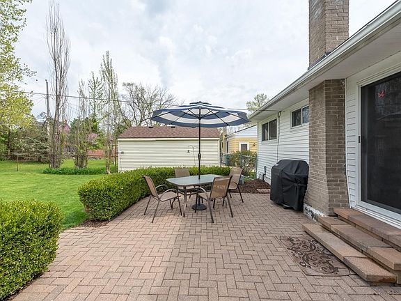 3rd image of 253 Mark Hannah Ct