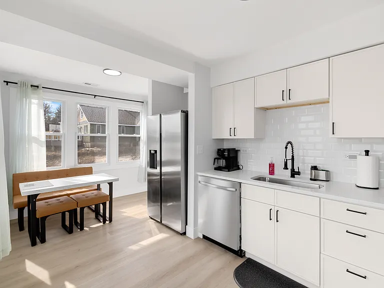 26415 W Beach St — Photo 9