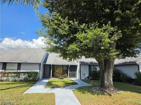10521 Putnam Ct, Lehigh Acres, FL 33936