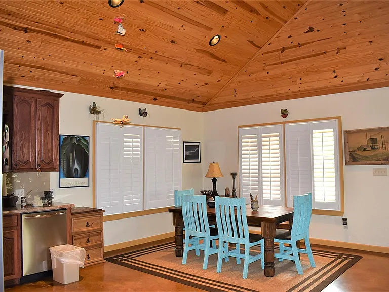 412 Pecan St — Photo 28