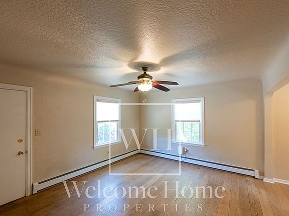 5th image of 627 E Maple St