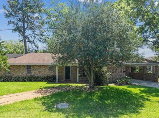 116 4th St, Port Allen, LA 70767