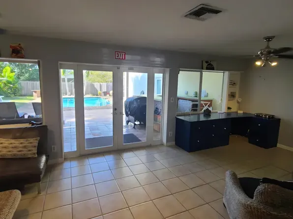 2220 N 35th Ave, Hollywood, FL 33021